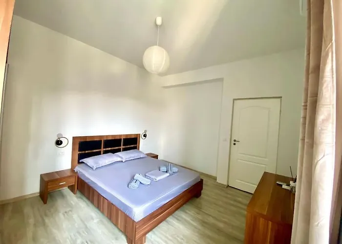 Heart Of The Ultracentral Old Town *