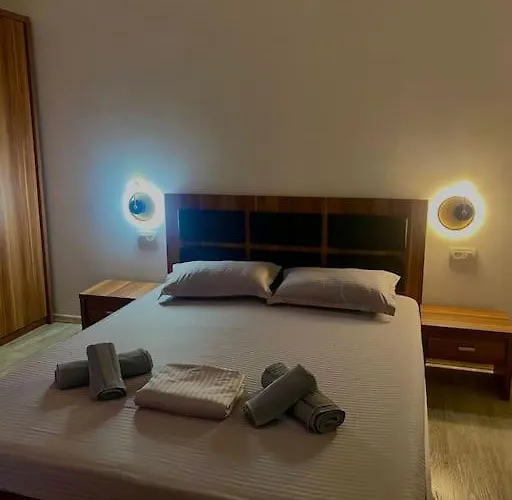 Heart Of The Ultracentral Old Town *