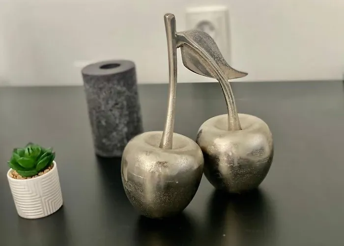 Heart Of The Ultracentral Old Town *